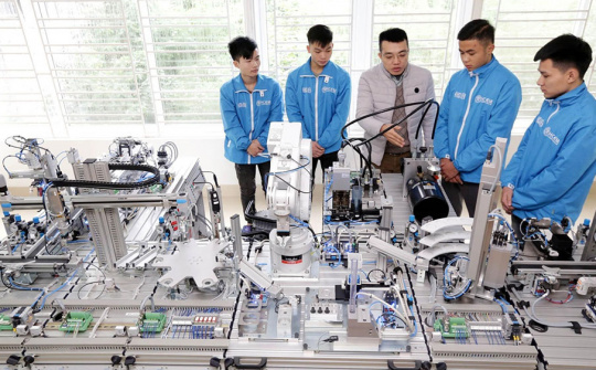 Triển khai Chỉ thị của Ban Bí thư về đổi mới, phát triển và nâng cao chất lượng giáo dục nghề nghiệp