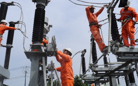 Tổng công ty Điện lực miền Nam phát động phong trào thi đua đóng điện 50 công trình lưới điện 110KV