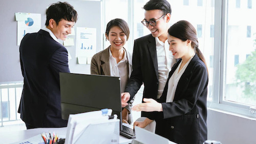 Các nhân tố ảnh hưởng đến chất lượng thông tin báo cáo tài chính tại các doanh nghiệp vừa và nhỏ sử dụng dịch vụ kế toán trên địa bàn Thành phố Hồ Chí Minh