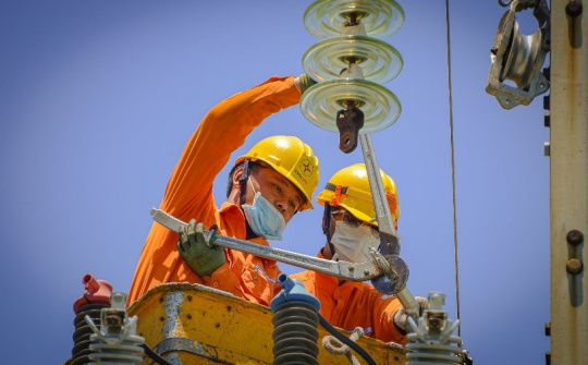 Bộ Công Thương quy định trình tự ngừng, giảm cung cấp điện