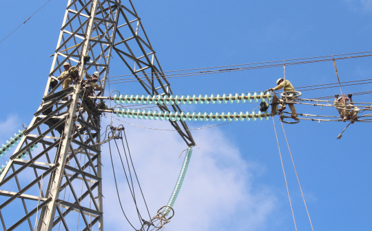 EVN thực hiện mua, bán điện với nước ngoài thông qua hệ thống điện quốc gia