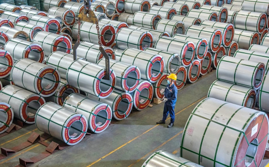 Chứng khoán Maybank: Rủi ro từ thuế chống bán phá đối với Tập đoàn Hoa Sen (HSG) là không đáng kể