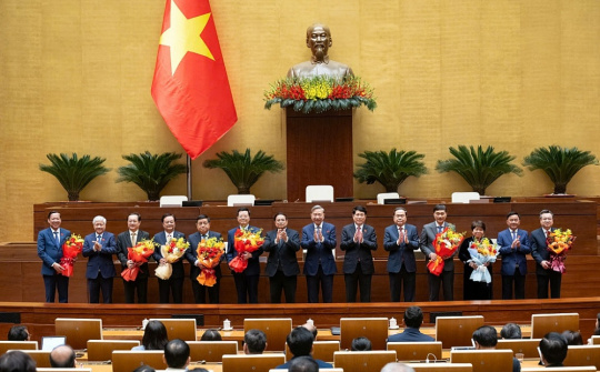 Quốc hội phê chuẩn bổ nhiệm hai Phó Thủ tướng mới