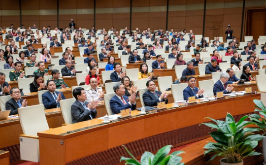 Quốc hội thông qua Nghị quyết về chủ trương đầu tư tuyến đường sắt Lào Cai - Hà Nội - Hải Phòng