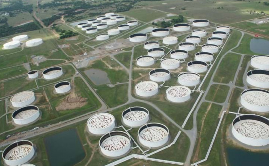 Giá xăng dầu hôm nay 20/2: Tiếp tục ở mức cao do lo ngại về nguồn cung