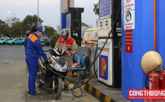 Bộ Công Thương lấy ý kiến Dự thảo Thông tư quy định một số điều Nghị định mới về kinh doanh xăng dầu