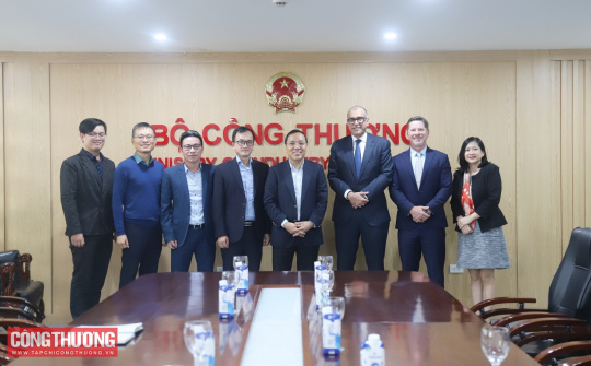 HSBC muốn hỗ trợ doanh nghiệp Việt Nam thực hiện ESG và chuyển đổi xanh