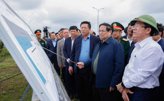 Đề nghị giao nhiệm vụ cơ quan thẩm quyền nghiên cứu tiền khả thi nâng cấp sân bay Chu Lai