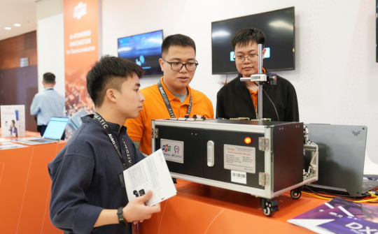 Tập đoàn FPT mang công nghệ AI và bán dẫn tiên tiến đến triển lãm AISC 2025