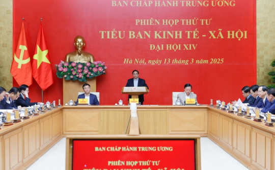 Tiếp tục cập nhật, hoàn thiện dự thảo Báo cáo Kinh tế - xã hội trình Đại hội XIV