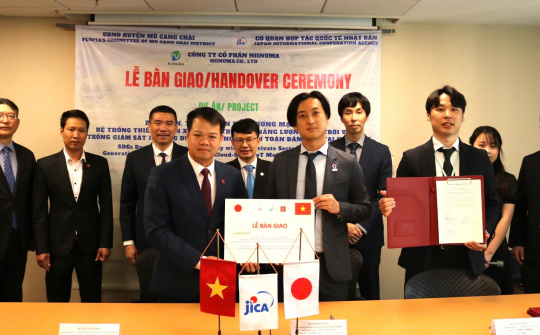 JICA bàn giao 300 thiết bị phát và lưu trữ điện mặt trời cho huyện Mù Cang Chải (Yên Bái)