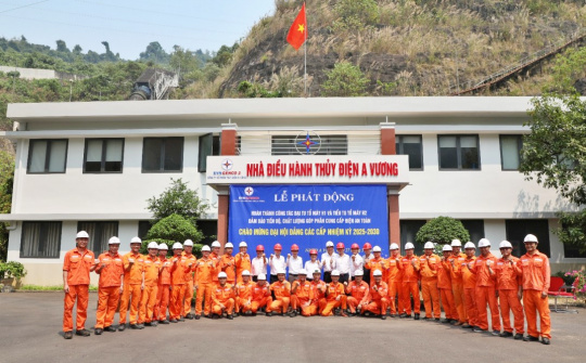 Thủy điện A Vương phát động thi đua hoàn thành đại tu, tiểu tu các tổ máy