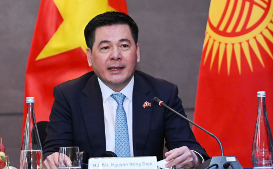 Toàn văn bài phát biểu của Bộ trưởng Nguyễn Hồng Diên tại buổi gặp gỡ giữa Thủ tướng Kyrgyzstan với cộng đồng doanh nghiệp Việt Nam