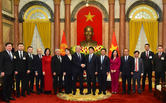 Việt Nam sẵn sàng làm cầu nối để Kyrgyzstan mở rộng quan hệ với các nước và tổ chức ASEAN