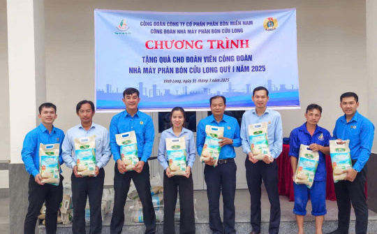 Công đoàn Công ty Phân bón miền Nam: Gửi những phần quà ý nghĩa tặng đoàn viên công đoàn