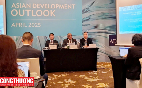 ADB: Kinh tế Việt Nam duy trì triển vọng tăng trưởng trước những thách thức toàn cầu