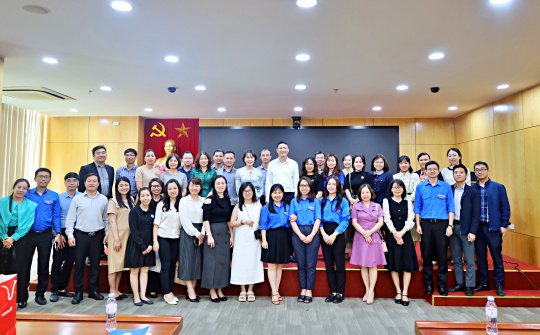 Ủy ban Cạnh tranh Quốc gia "bắt nhịp" AI: Trang bị kỹ năng cho cán bộ, đoàn viên