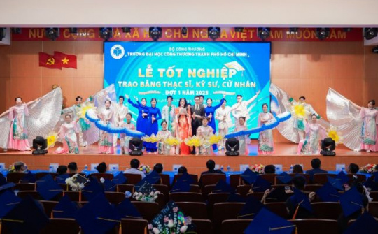 HUIT tổ chức Lễ Tốt nghiệp và Trao bằng thạc sĩ, kỹ sư, cử nhân đợt 1 năm 2025