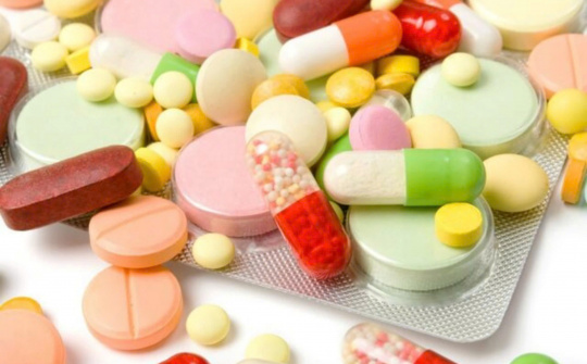 Phó Thủ tướng chỉ đạo khẩn trương xử lý vấn đề thuốc chữa bệnh giả