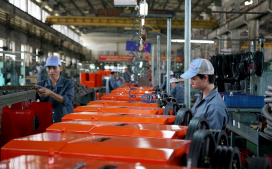 Chính phủ gia hạn thời hạn nộp thuế thu nhập doanh nghiệp năm 2025