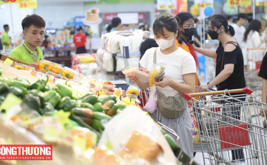 CPI tháng 3/2025 giảm nhẹ so với tháng trước do giá xăng dầu, giá lương thực giảm