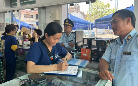 Ninh Thuận: ký cam kết với 26 cơ sở kinh doanh dược phẩm, thực phẩm chức năng, sữa