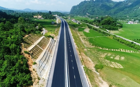 Đầu tư mở rộng các đoạn tuyến cao tốc Bắc - Nam phía Đông