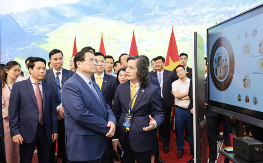 Tổng đài đa kênh thông minh của LPBank tạo dấu ấn nổi bật tại sự kiện Chuyển đổi số ngành Ngân hàng 2025