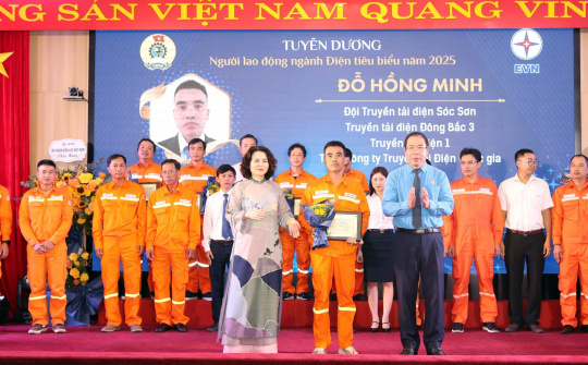 Công nhân ngành Điện tiêu biểu của Truyền tải điện 1