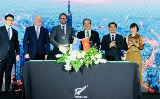 Sữa Quốc tế LOF (IDP) hợp tác với “ông lớn” New Zealand sản xuất sữa chuẩn châu Âu