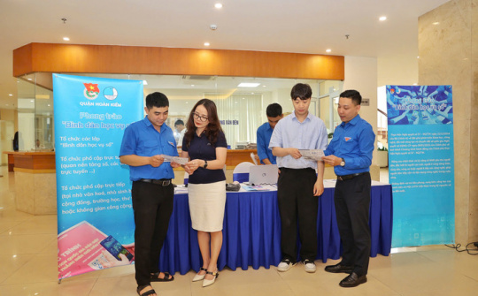 Hà Nội: Quận Hoàn Kiếm tiên phong phát động phong trào “Bình dân học vụ số”