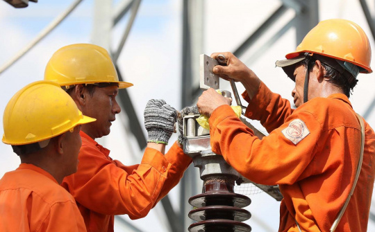 Cơ cấu biểu giá bán lẻ điện sinh hoạt giảm còn 5 bậc