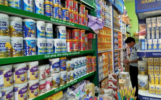 Kon Tum: Tăng cường quản lý kinh doanh thực phẩm tại khu vực biên giới