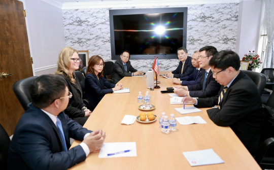 Việt Nam coi các tập đoàn Nike, Walmart là đối tác chiến lược quan trọng