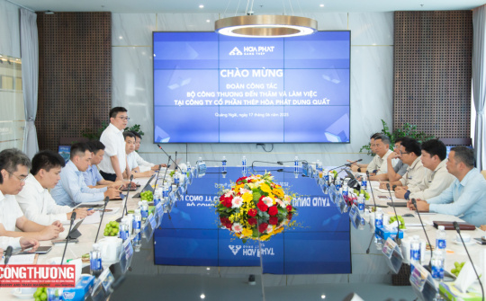 Thứ trưởng Trương Thanh Hoài làm việc với Công ty Cổ phần Thép Hòa Phát Dung Quất