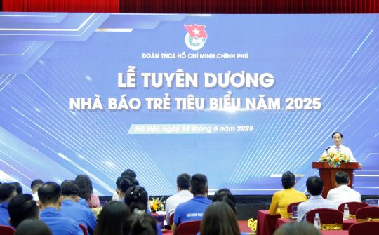 [CHÙM ẢNH] Chương trình Tuyên dương Nhà báo trẻ tiêu biểu năm 2025 do Đoàn Thanh niên Chính phủ tổ chức