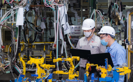 Chính phủ xác định 12 giải pháp chủ yếu để tăng trưởng năm 2025 đạt 8% trở lên