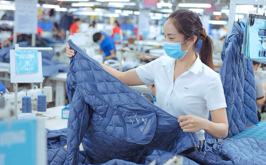 Dệt may Việt Nam (VGT): Lãi nửa đầu năm tăng 97%, nhiều đơn vị kín đơn hàng đến hết quý 3