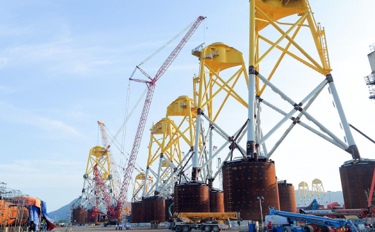 Dịch vụ Kỹ thuật Dầu khí (PVS): Xuất khẩu 33 chân đế điện gió ngoài khơi “khủng”