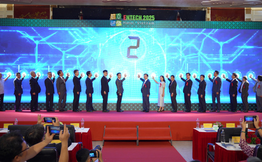 ENTECH HANOI 2025: Phát triển thị trường công nghệ, tiết kiệm năng lượng vì một tương lai xanh