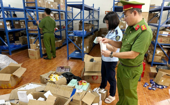 Quyết liệt ngăn chặn, xử lý mỹ phẩm giả, thuốc giả, thực phẩm giả