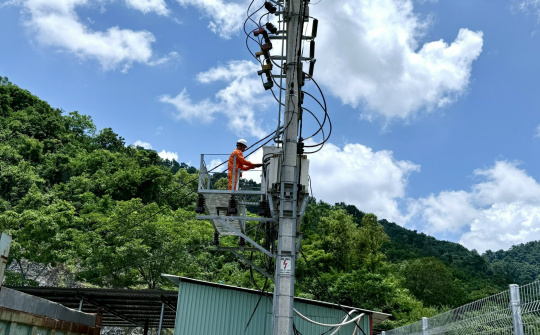 Công ty Điện lực Lạng Sơn chủ động “trực chiến” mùa nắng nóng năm 2025