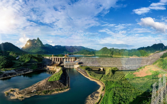 Thủy điện Tuyên Quang mở 1 cửa xả đáy từ 14h ngày 27/6