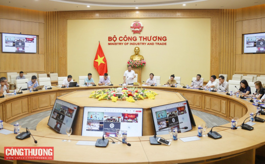 Đảm bảo tiến độ hoàn thành Dự án Đường dây 500kV Lào Cai - Vĩnh Yên