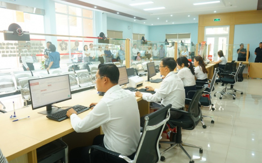 Thủ tướng đôn đốc bộ ngành địa phương bảo đảm vận hành mô hình chính quyền địa phương 2 cấp thông suốt