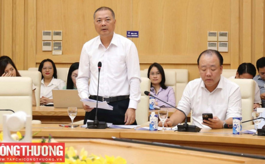 Phân cấp, phân quyền trong lĩnh vực xuất nhập khẩu, tạo thuận lợi cho doanh nghiệp