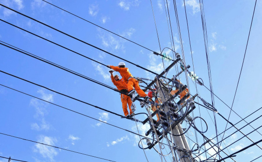 Tập trung cao độ thực hiện các nhiệm vụ, đảm bảo dứt khoát không để thiếu điện