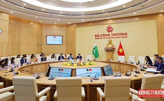 Việt Nam - Pakistan đặt mục tiêu 10 tỷ USD kim ngạch thương mại, thúc đẩy đàm phán PTA