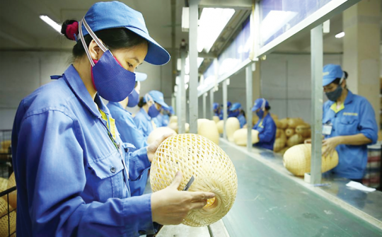 Chốt đề xuất tăng lương tối thiểu vùng từ 1/1/2026