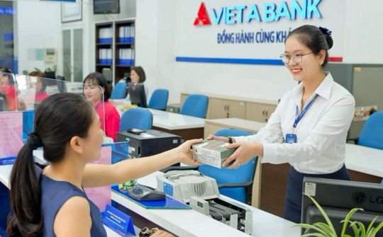 Ngân hàng Việt Á (VAB) chốt ngày giao dịch trên HoSE, mục tiêu lãi năm nay tăng 20%